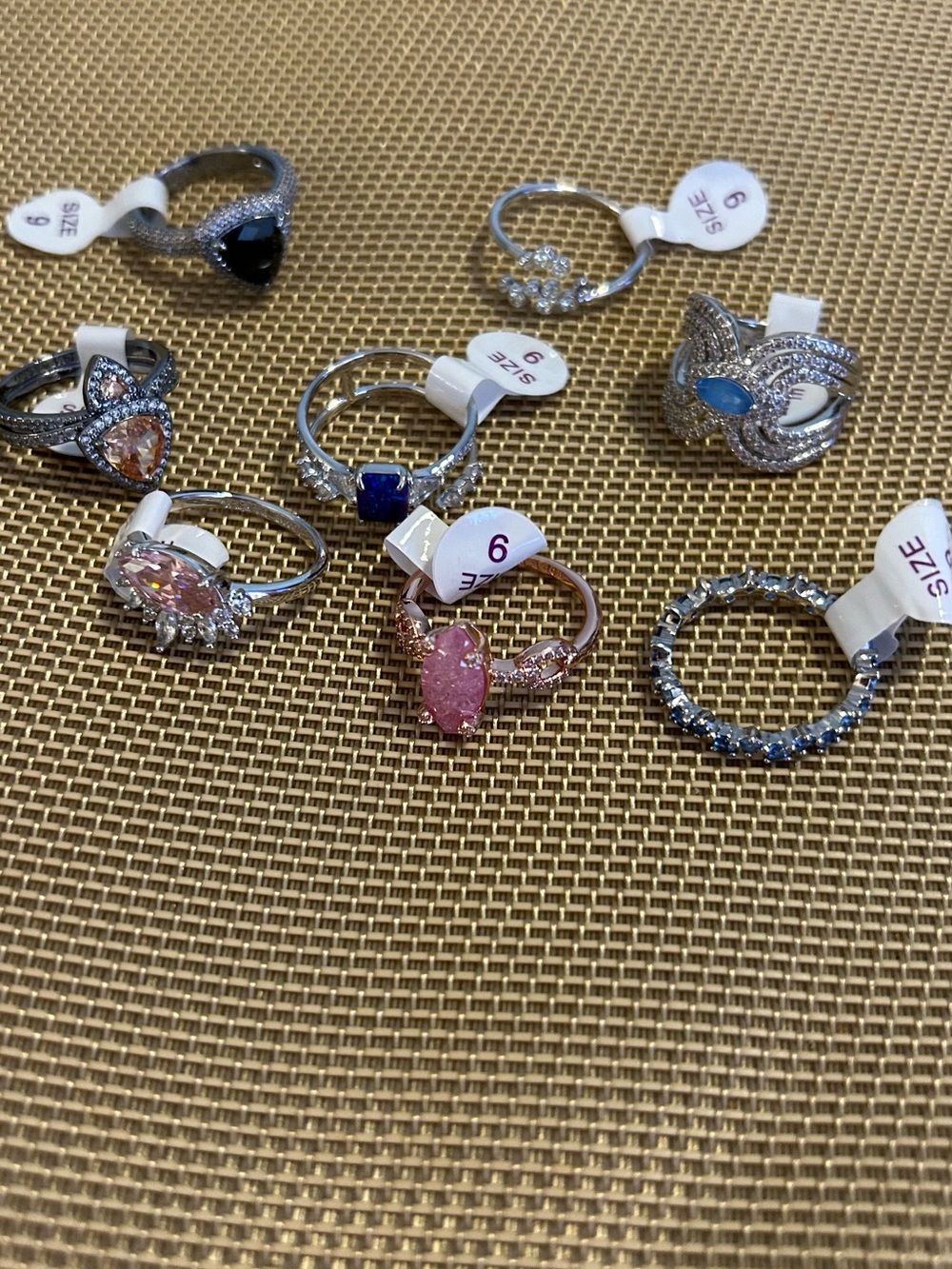 BOMB PARTY BAG OF RINGS SIZE 9